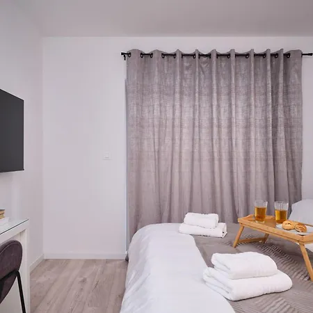 Lamer Luxus-suite Von Litto By Interhome Σπλιτ
