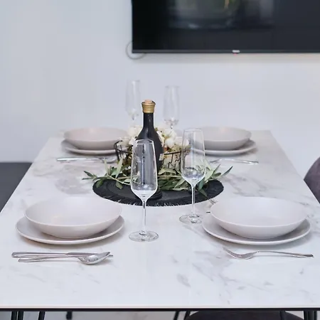 Lamer Luxus-suite Von Litto By Interhome